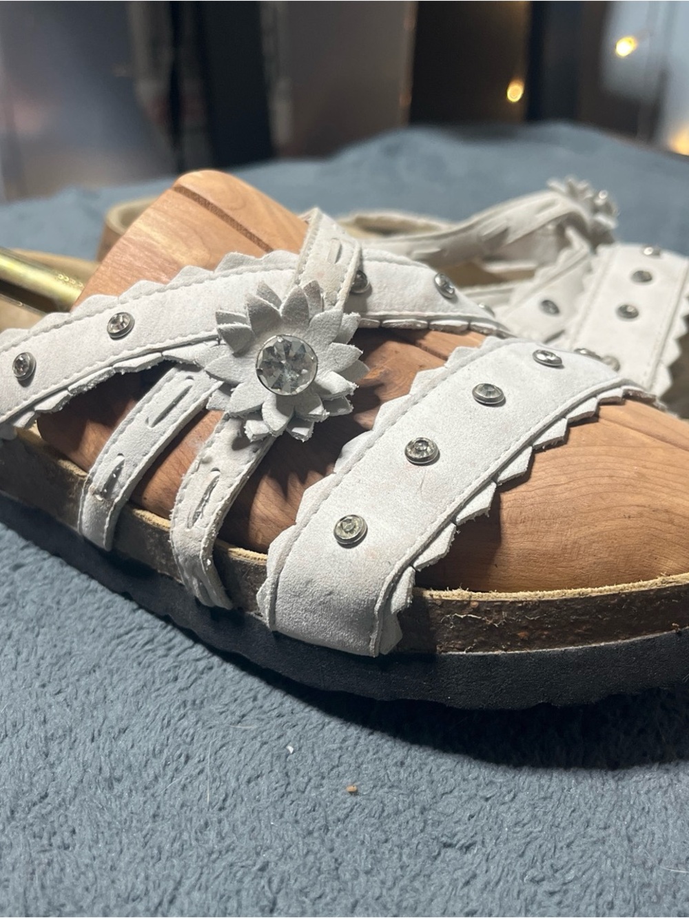Birkenstock Sandals Batula White leather w flower sz 7 birks